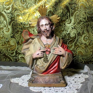 Antique Bust of the Heart of Jesus, Sacred Heart  Jesus, Bust of Jesus, Antique Christ, Statue of Jesus, Plaster Sculpture, Bust of the 40s