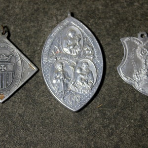 Médailles Anciennes, Lot de Médailles Vierges, Grandes Médailles en Aluminium. Lot de médailles religieuses.