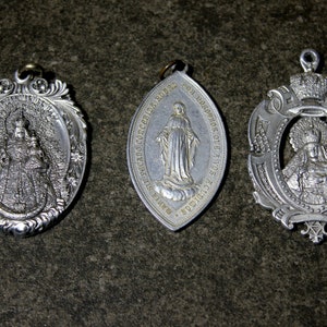 Médailles Anciennes, Lot de Médailles Vierges, Grandes Médailles en Aluminium. Lot de médailles religieuses.