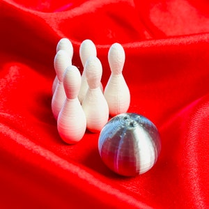 Mini Bowling Set, 3D Printed Eco-Party Bag Fillers, Biodegradable Stocking Filler, Mini Game Cracker Filler