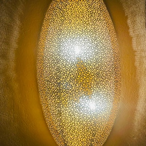 Handmade Brass Wall Lamp: Vintage Hand-Hammered Light