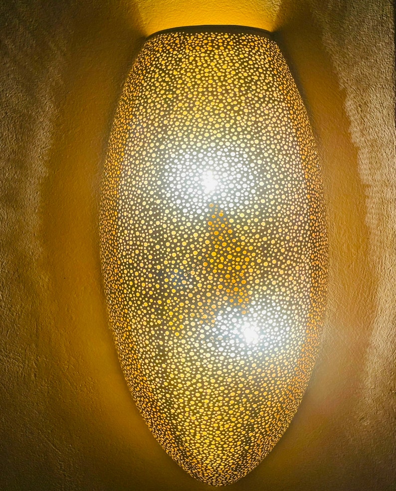 Lampada da parete in ottone realizzata a mano: lampada marocchina martellata immagine 1