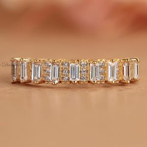 Lab Grown Diamond Wedding Band: Baguette & Round Cut, Solid Gold