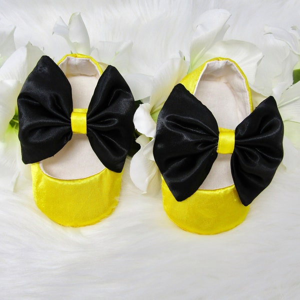 Girls Yellow Satin Black Bow shoe,Infant Mary Jane Shoe Party Shoe,3-6mth,Bridal Baby Shoe,Pre-Walker ballet shoe,1st Birthday shoe for girl