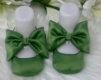 Sage Green Baby Shoes| Christmas Bow Detail | Flower Girl Dress Shoes | Baby Mary Janes | Ideal Baby Shower & New Baby Gift | Toddler Shoe"