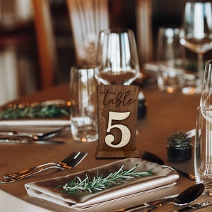 Numeri per tavoli delle feste, numeri per tavoli da bar in legno, decorazioni per matrimoni in legno, centrotavola per matrimoni, numeri per tavoli da matrimonio rustici, Black Friday 2024