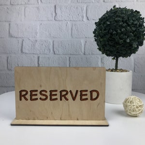 Borden gereserveerd hout gereserveerde borden Tafeldecor Custom tafelbord Houten rustieke bord Tafel Restaurant Decor Borden gereserveerde zitplaatsen