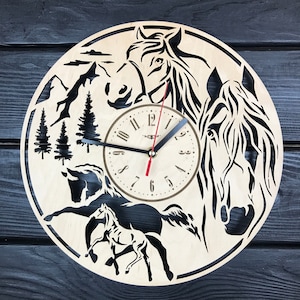Horse wooden wall clock, horse racing gifts, hanging wall clock, horse lover decor, personalized clock