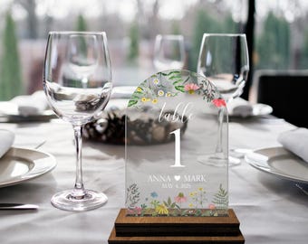 Bogen Wildblumen Tischnummern, Blumen Tischnummer, klare Tischnummer, Tischdekoration Hochzeit, Wildblumen elegante Zahlen, Hochzeit Herzstück