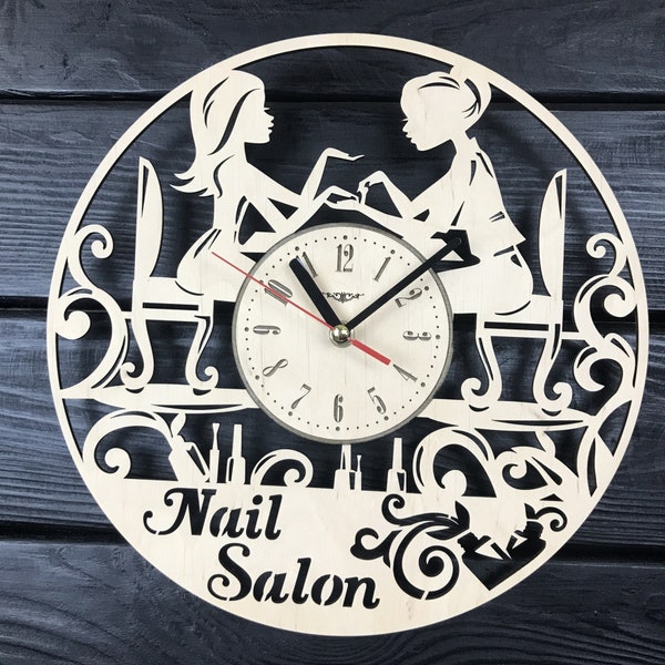 Nail Salon Wall Clock Gift For Men Femmes 5th Anniversary Gift Personnalisé Nail Salon Poster Custom Nail Salon Wall Hanging Wood Cutout