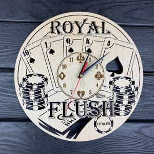 Reloj de madera con cartas de póquer de escalera real, arte de pared para sala de juegos, regalo para jugador de póquer