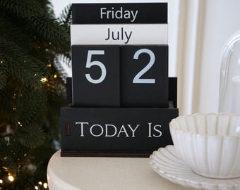 Calendario da tavolo, set da scrivania perpetuo nero e cartello con logo aziendale personalizzato