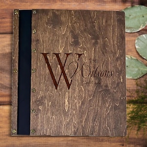 Urkundenhülle aus Holz, Urkundenhülle für die Hochzeit, rustikale Hochzeitsdeko, personalisiertes Hochzeitsaccessoires, Geschenkidee für Paare, Save the Date