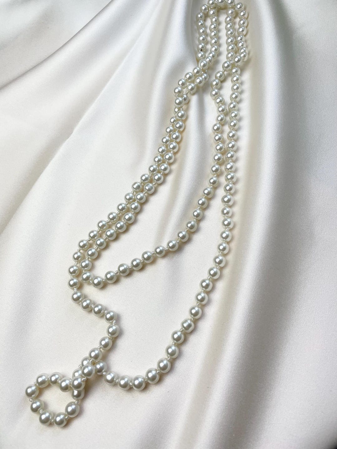 Collier De Perles 150 Cm – Accessoire Déguisement Ou Costume – Blanc – Polyvalent, Léger