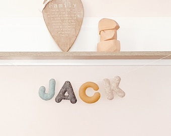 Personalized felt name banner, nursery name sign garland for baby, baby shower gift, Christening gift