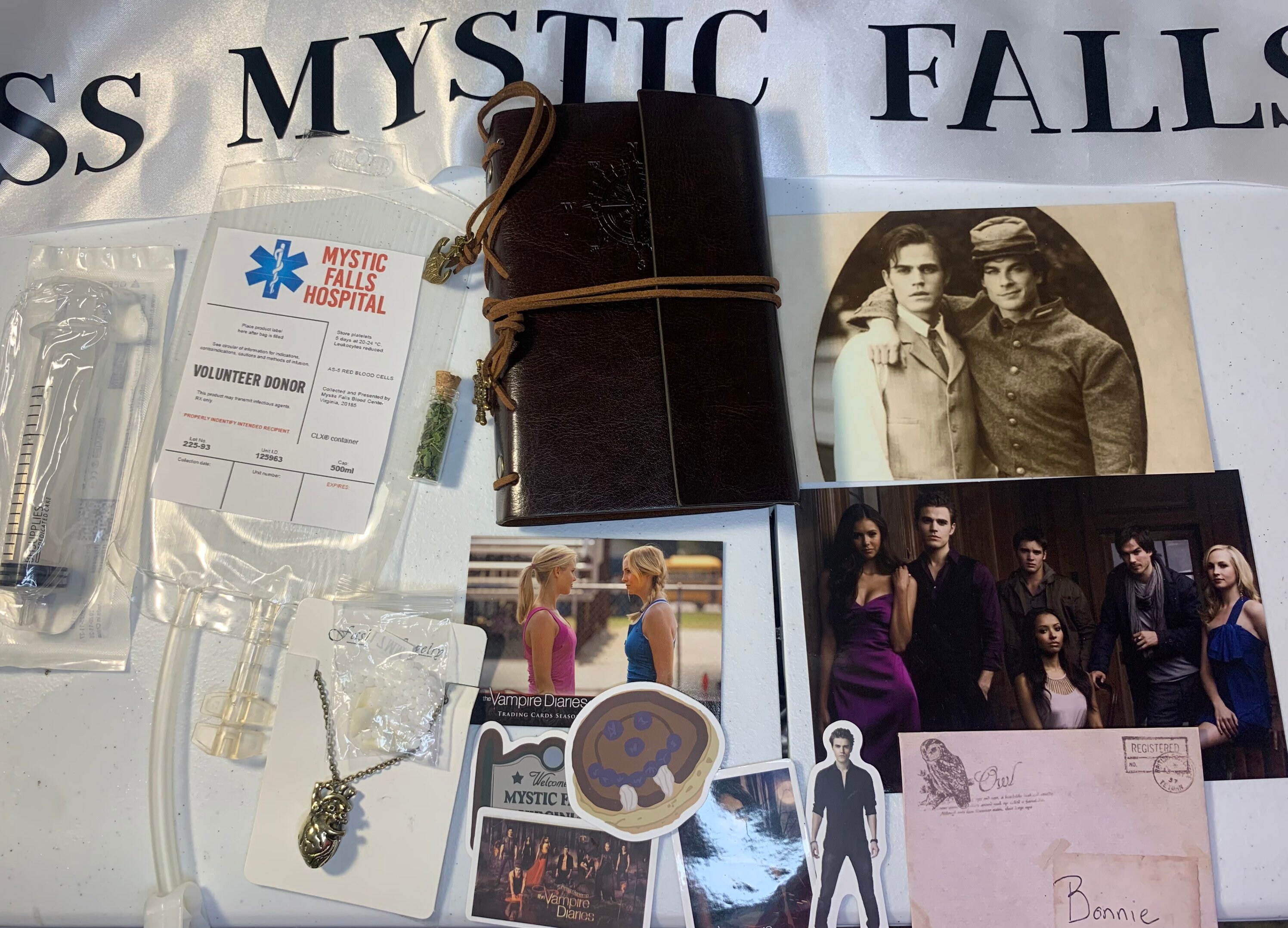 Vampire Diaries Fan Box Gift Set legacies Originals Etsy