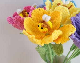 Crochet tulip with bee bouquet, hand made flowers, personalized gift for mother's day, graduation,home decoration,knitted tulip flower