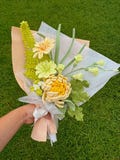Crochet Dahlia bouquet,  hand made, personalized gift for girl friend, home decoration, knitted Rose flower, forever flower, Dahlia bouquet