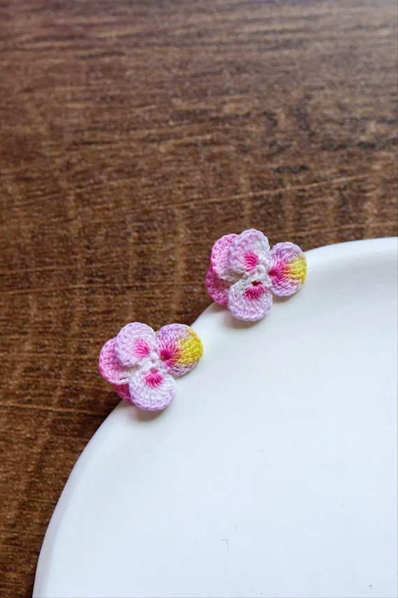Micro Crochet pansy stud earrings, handmade earrings/Gift For Her/14 k GOLD handmade jewelry/ flower earrings, gift for mom