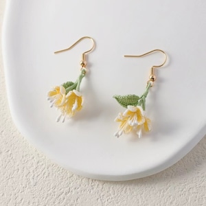 Microgehaakte Clerodendrum bungei-hangoorbellen, handgemaakte oorbellen/cadeau voor haar/14 kt GOUD handgemaakte sieraden/zomeroorbellen, cadeau voor moeder