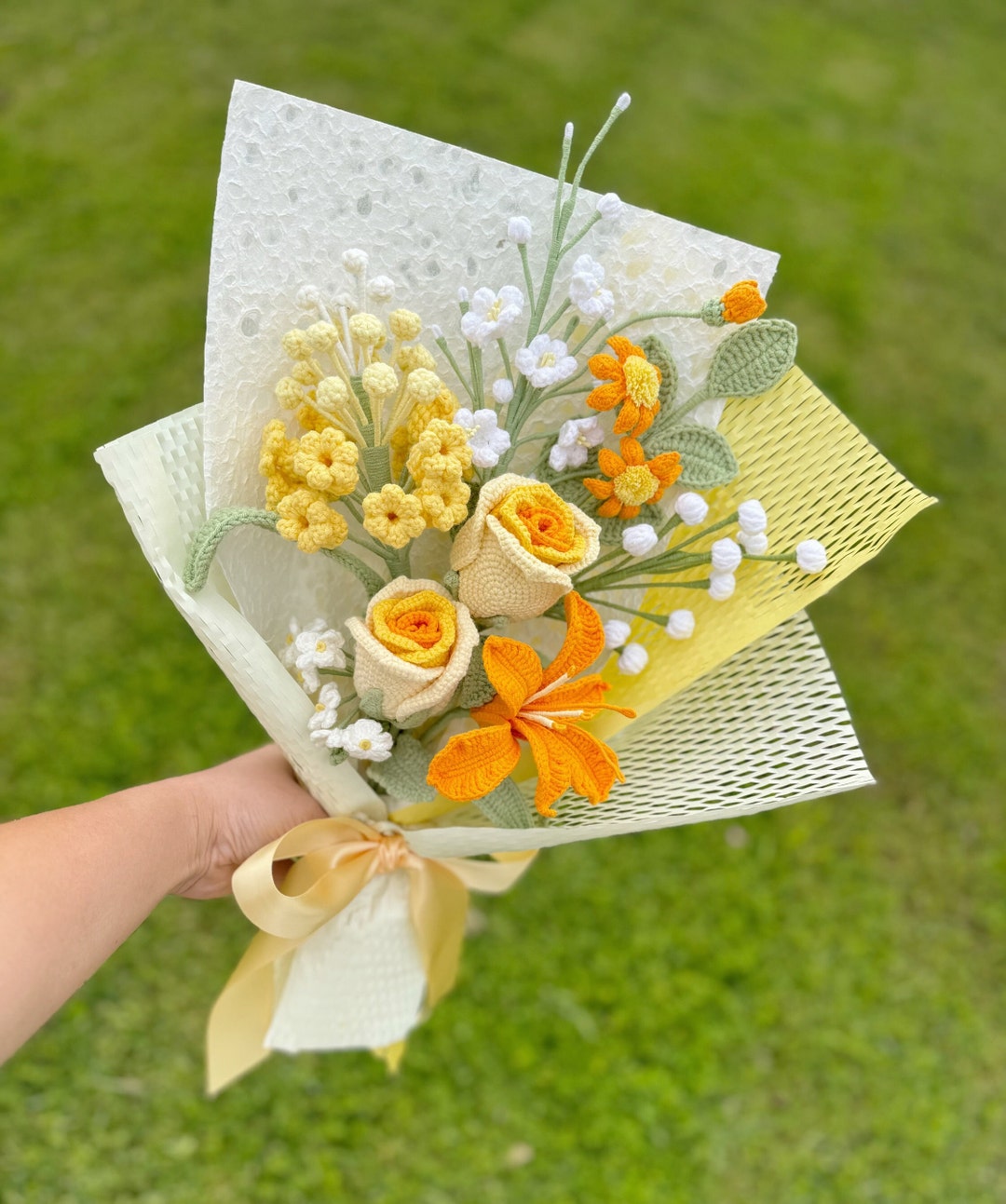 かぎ針編みのバラの花束、手作り、ガールフレンドへのパーソナライズ