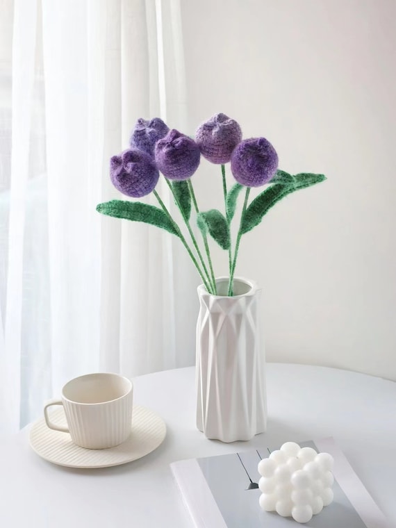 Crochet tulip flower bouquet,hand made,personalized gift for girl friend,home decoration, knitted tulip flower Forever flower, tulips