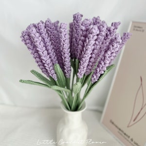 Une lavande, fleur de lavande au crochet, fait main, cadeau personnalisé pour enseignant, décoration de maison, décoration de bureau, lavande au crochet light purple w leave