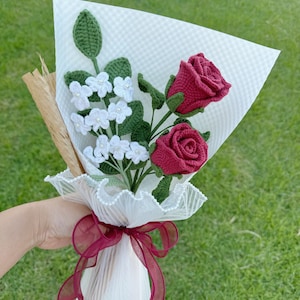 Ramo de rosas de ganchillo, hecho a mano, regalo personalizado para novia, decoración del hogar, flor de rosa de punto, flor para siempre, ramo de rosas