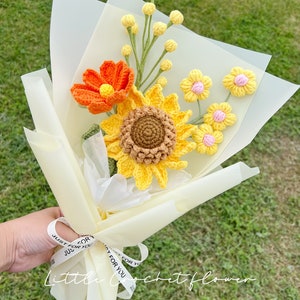 Crochet flower bouquet, hand made, personalized gift for mother, graduation,home decoration,tulip flower, crochet sunflower,finished crochet