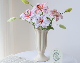 Crochet Lily Flower Bouquet Handmade white Pink Stargazer Lilies Realistic Knit Flowers Soft Sculpture Floral Gift Home Decor, Mother’s Day