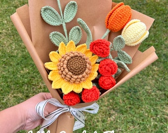 Crochet flower bouquet, hand made, personalized gift for mother, graduation,home decoration,tulip flower, crochet sunflower,finished crochet