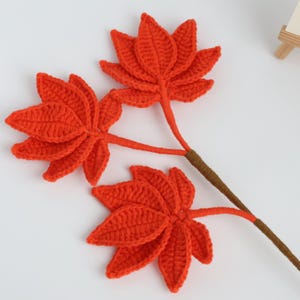 Crochet maple leaf, hand made, gift for teacher, grandma, mom, friends, home decoration, knitted flower, birthday gift