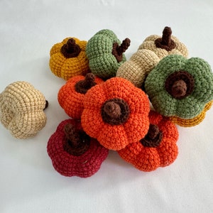 crochet Pumpkins, knit pumpkins, Set of 5, fall pumpkin decor, Halloween decor, Thanksgiving decor, colorful pumpkins, handmade pumpkins