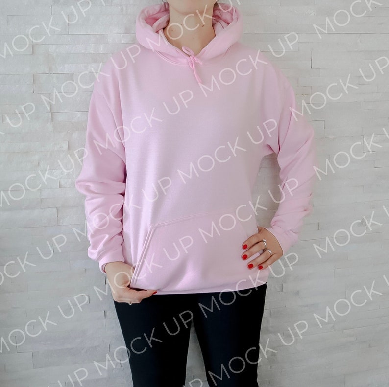 Gildan 18500 Mockup | Light Pink Gildan 18500 Sweater Mockup | Model Mockup Light Pink Sweatshirt Mockup | Light Pink Gildan 18500 Mockup
