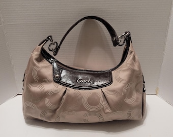 Coach Ashley Gepunktete Op Art Cabrio Hobo Bag - Coach F1259-F20031