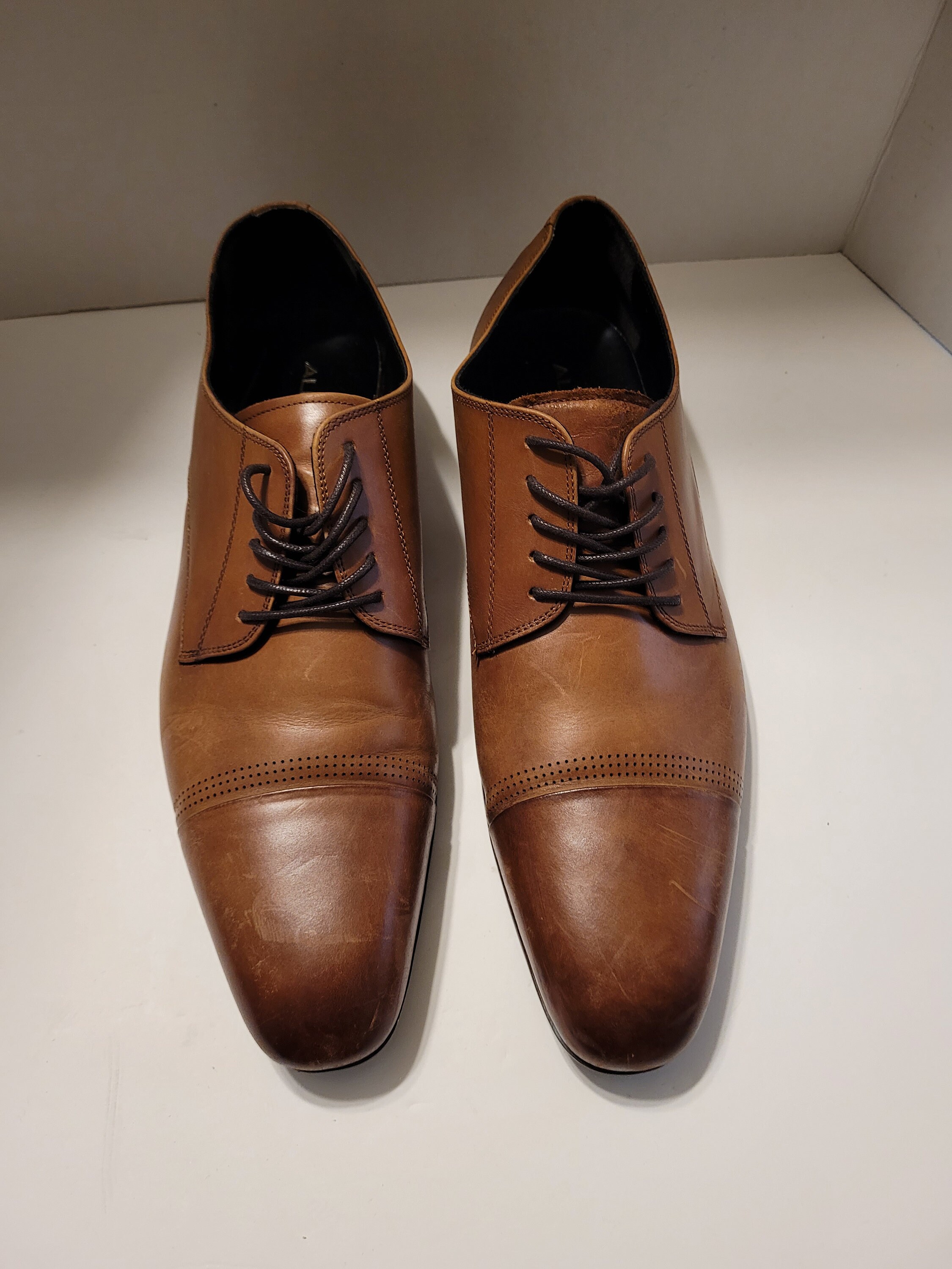 Aldo Men's Brown Leather Lace up Almond Toe Dress Shoes - Size US
