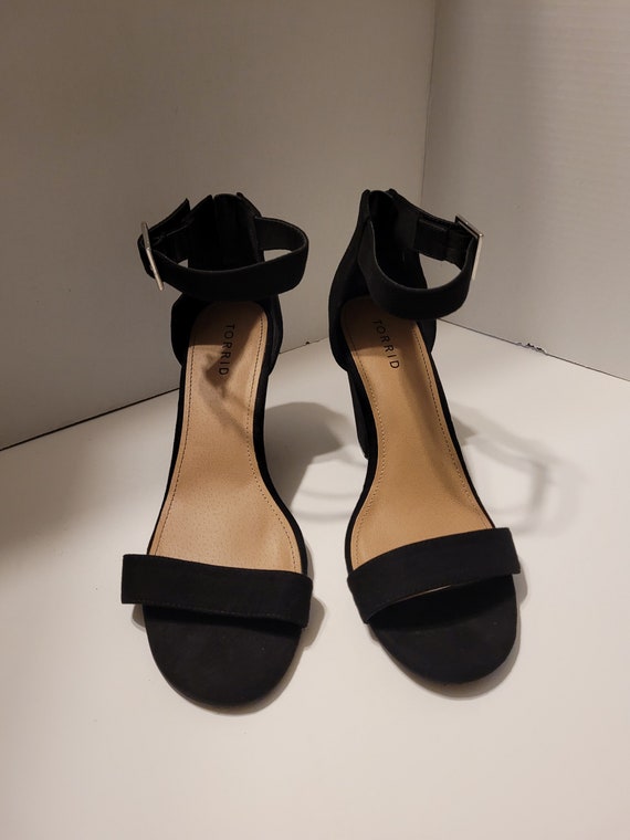 Sandales Compensées Torrid à Plateforme Et Lanières - Taille 8 US - Talon Très Haut 4 1/2" - Occasion Soirée