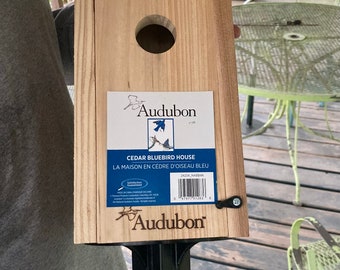 Bluebird House, Audubon Birdhouse with T-Post mount ** NEW **