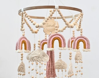 Giostrina per bambini Arcobaleno e nuvola, Giostrina per l'asilo nido, Giostrina per culla, Giostrina per perline di legno, Giostrina per culla, Giostrina su misura, Giostrina Macrame, Baby Shower