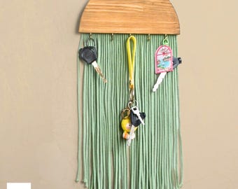 Macrame Key Holder, Boho Entryway Organizer, Wall Key Rack, Handmade Key Hanger, Housewarming Gift, Sage Green Home Decor
