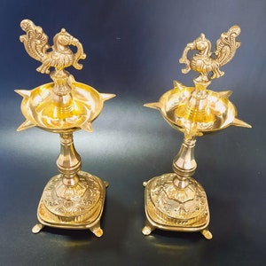 Oil Lamp Brass, Kuthu Vilakku, Pooja Diya, Hindu Pooja Lamp Gift Home Temple Mandir Decor Oil Wick Lamp Decorative Art (Set of 2)