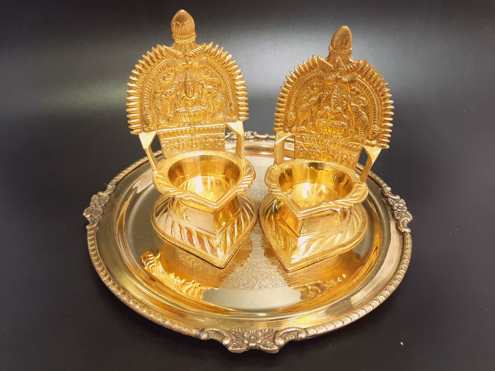 Brass Kamatchi Vilakku Pair: Indian Pooja Oil Lamp Diya
