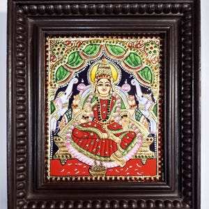 Pintura de Gajalakshmi Tanjore / Lámina de oro de 22 quilates / Marco de madera de teca / Arte mural indio / Decoración de diosa hindú hecha a mano / 33 x 28 cm