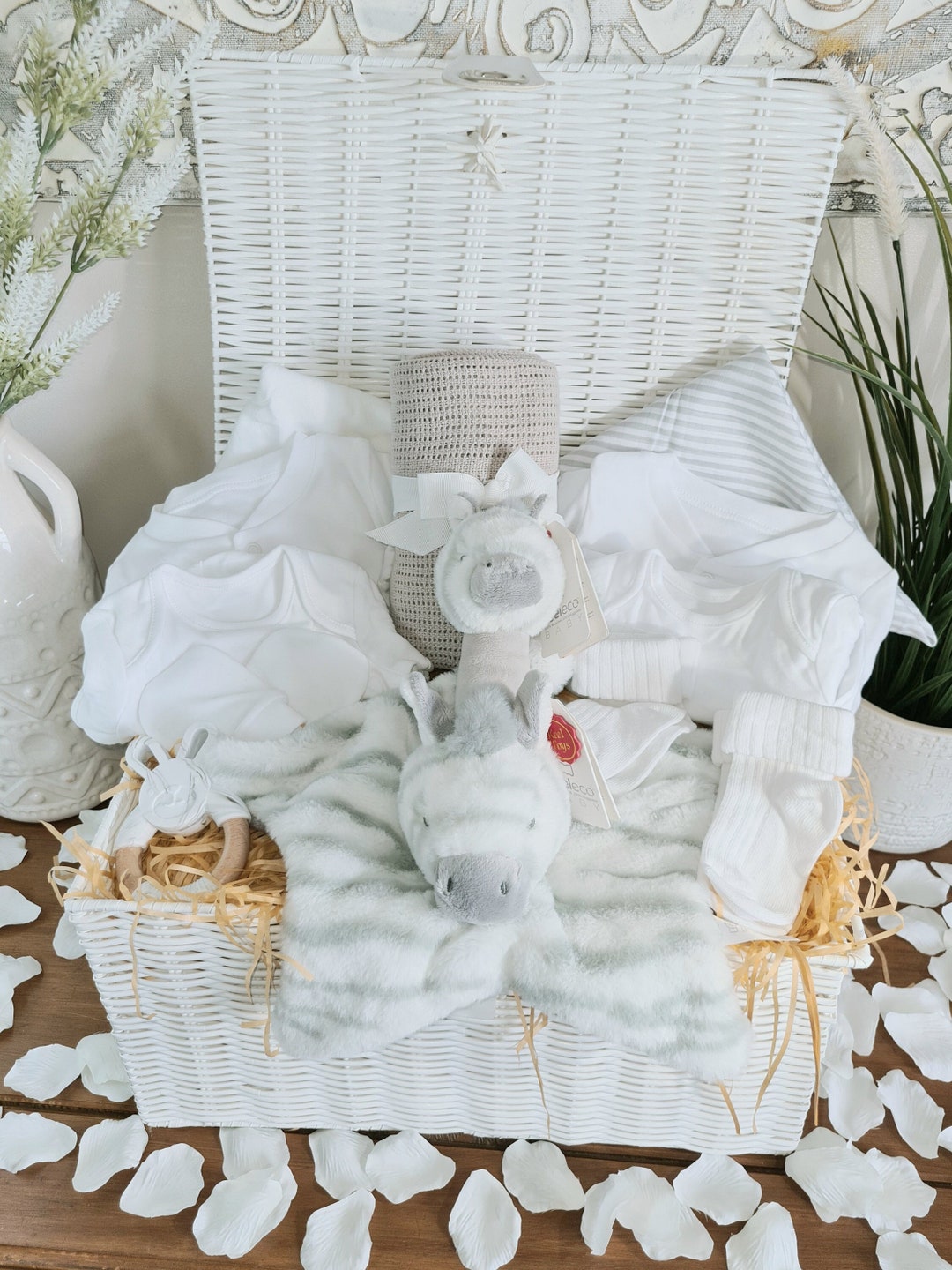 XL Luxury Hamper for New Baby//baby Shower Gift, Neutral Baby Hamper ...