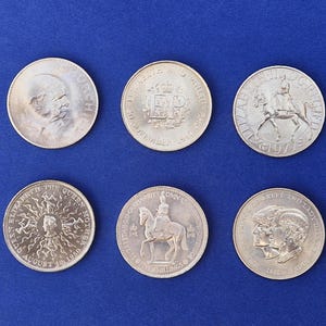 Set of 6 Queen Elizabeth II Crowns