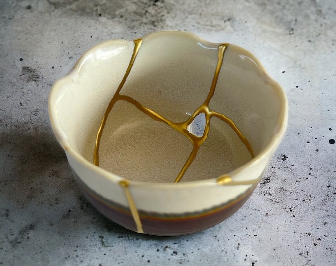 Kintsugi bowl