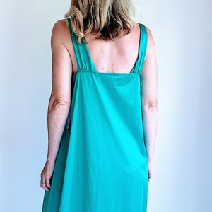 Vintage nightie silky slip lingerie emerald green long slip pajamas deadstock vintage neglige long strapless nightie sleepdress image 2