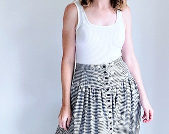 Vintage silk skirt | mid length silk skirt | button down skirt | cream and blue bow skirt | yoked waist 80’s vintage skirt | small
