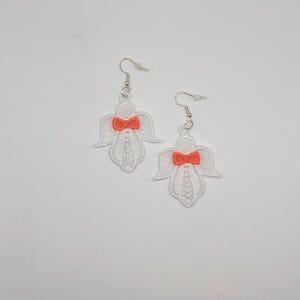 Engel Ohrringe, Spitzenengel Ohrringe, Retro Ohrringe, Blumenmädchen Ohrringe, Engel Ohrringe mit Schleife, weiße Engel Ohrringe, Spitze Geschenk für Sie