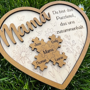 MAMA Herz aus Holz Muttertag oder Geburtstag personalisiert mit bis zu 13 Puzzleteile / 2 Varianten / Geschenk Namen Familie - 21 x 20 cm